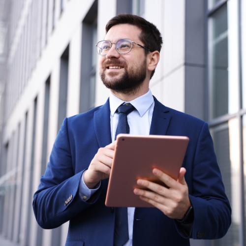 O síndico profissional atua na economia de condomínios?
